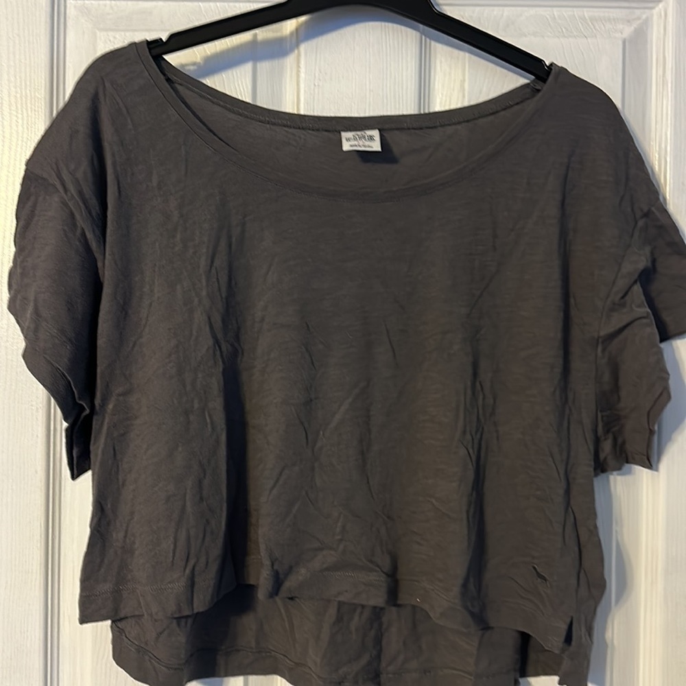 VICTORIAS Secret PINK women’s crop top; size small - Picture 4 of 4